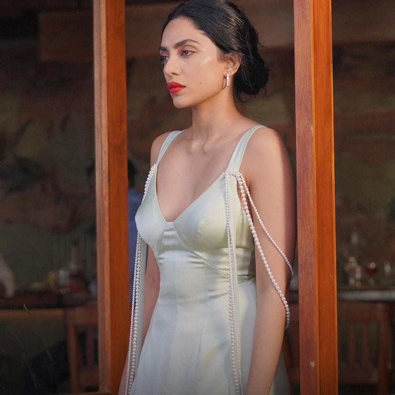 sobhita dhulipala in the night manager sobhita dhulipala in the night manager