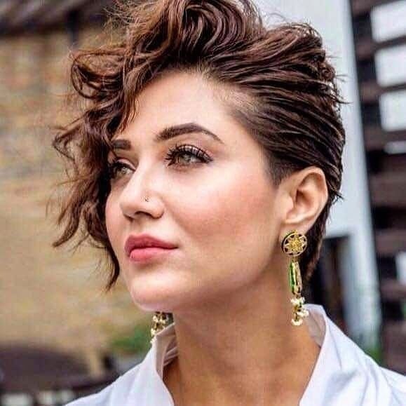 Swastika Mukherjee short hair bollywood actress Swastika Mukherjee short hair bollywood actress