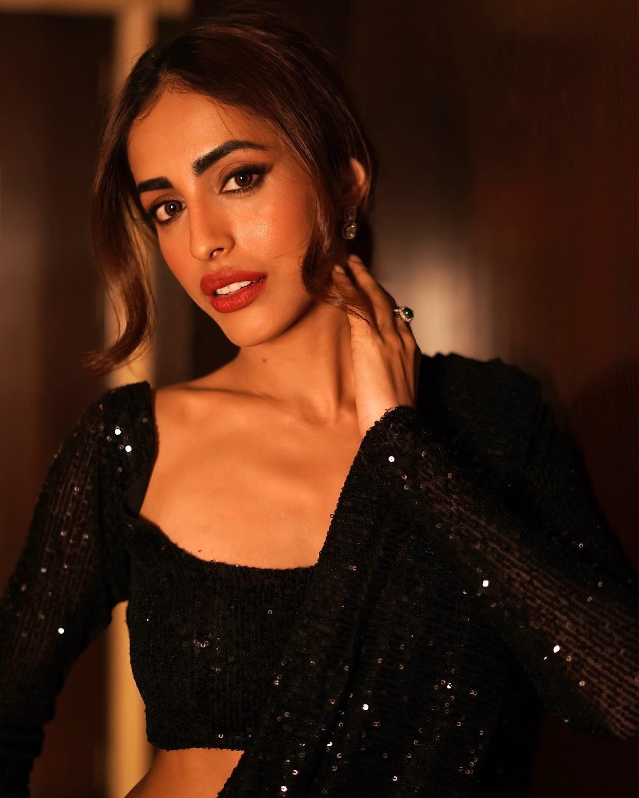 priya banerjee black saree rana naidu actress priya banerjee black saree rana naidu actress