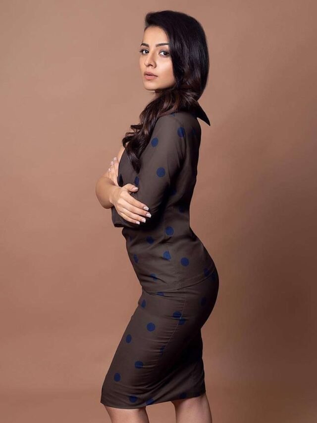 cropped mahima makwana bodycon dress slim figure indian actress 1.jpg