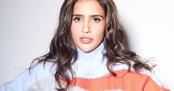 aisha sharma sweater underwear