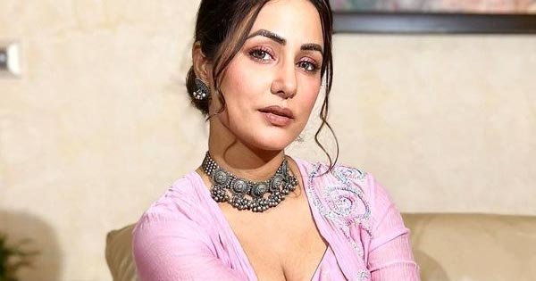 hina khan in pink outfit