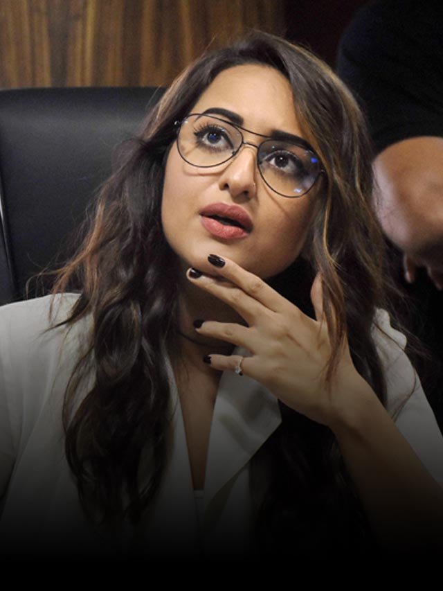 bollywood actress journalis reporter