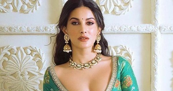 amyra dastur green lehanga photoshoot