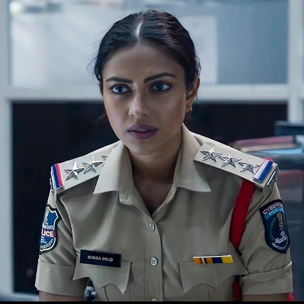 amala paul police uniform