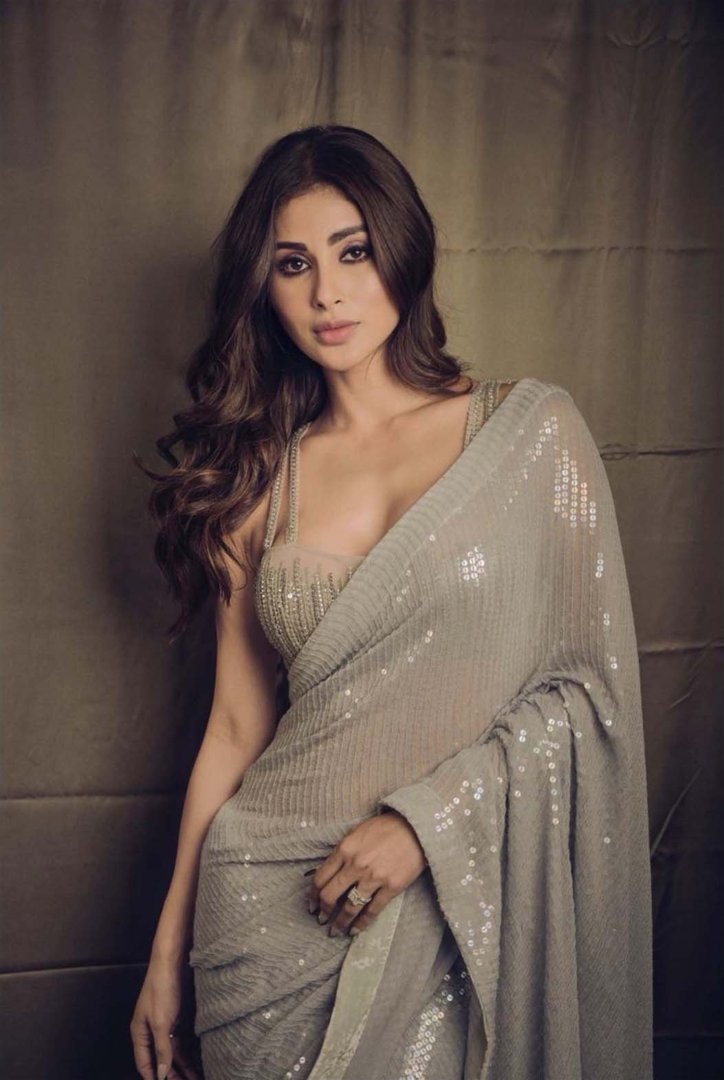 Mouni Roy trolled indian tv actress