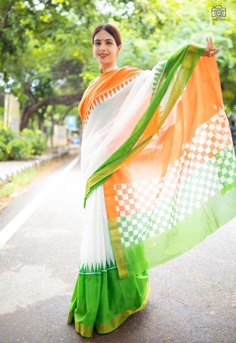 neha malik tricolor tiranga indian flag saree