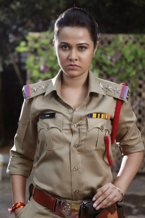 nisha kothari police uniform