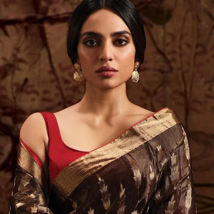 Sobhita Dhulipala graceful indian actress