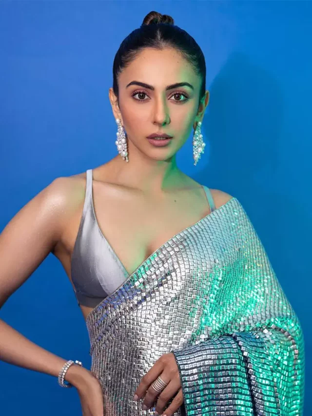 cropped rakul preet singh in saree plunging neckline blouse stylish stunning actress 6.webp