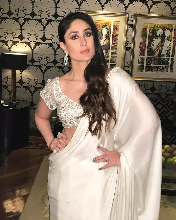 kareena kapoor white saree 1