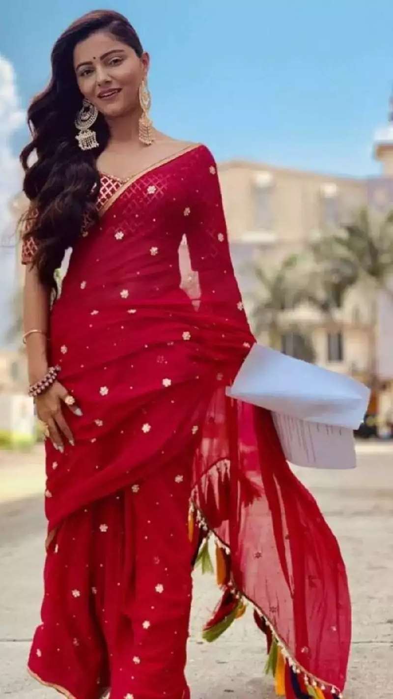 rubina dilaik red saree indian tv actress (3)