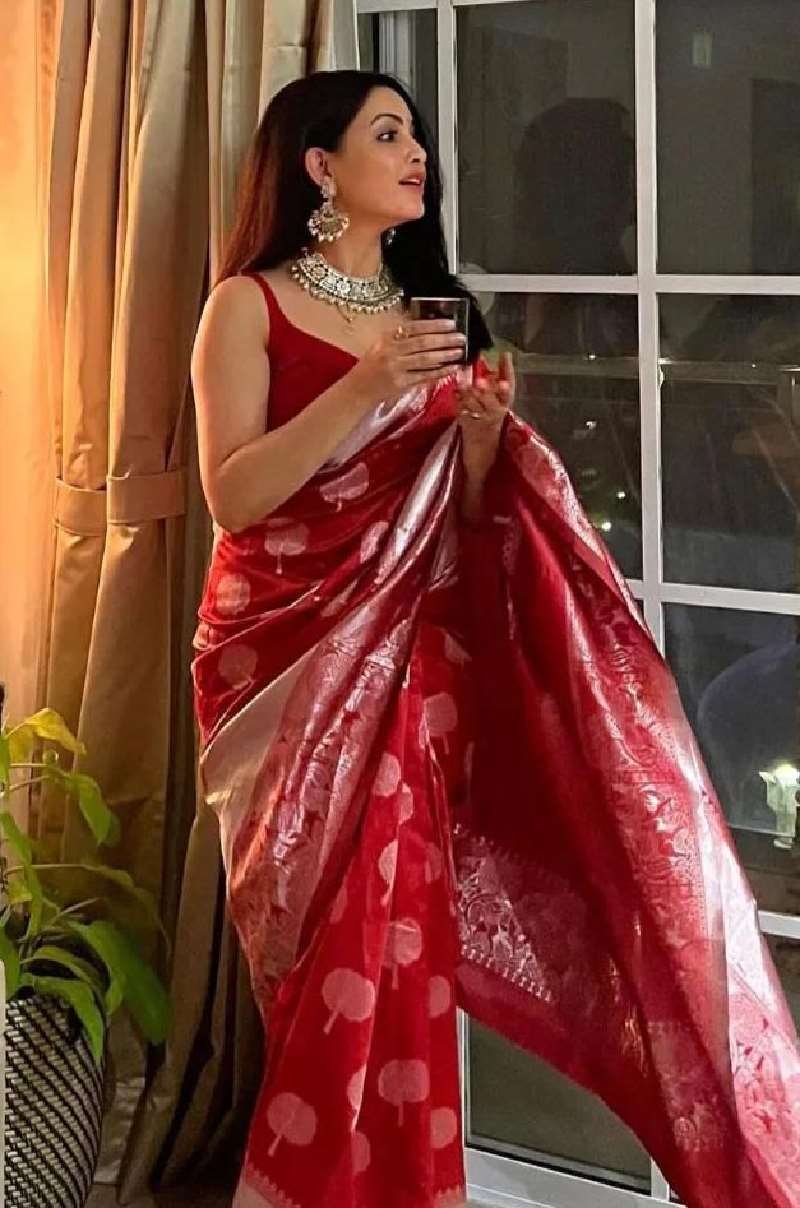 shubhangi atre red saree indian tv actress 9