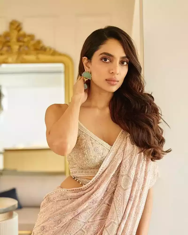 sobhita dhulipala saree