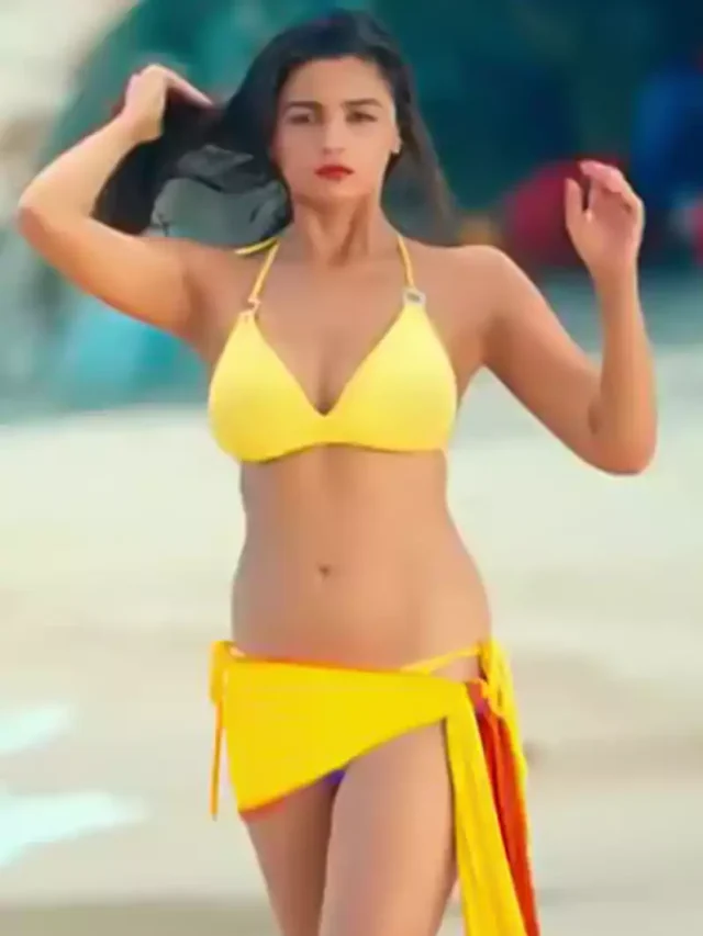 cropped alia bhatt bikini indian actress 1.webp