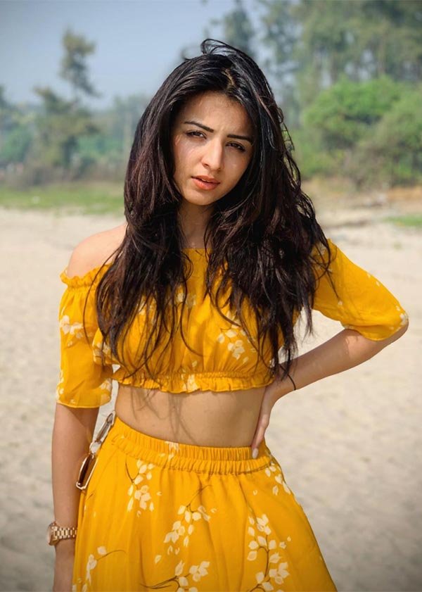 Mahima Makwana antim flesh actress