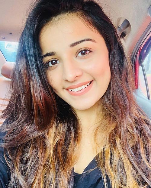 Mahima Makwana antim flesh actress