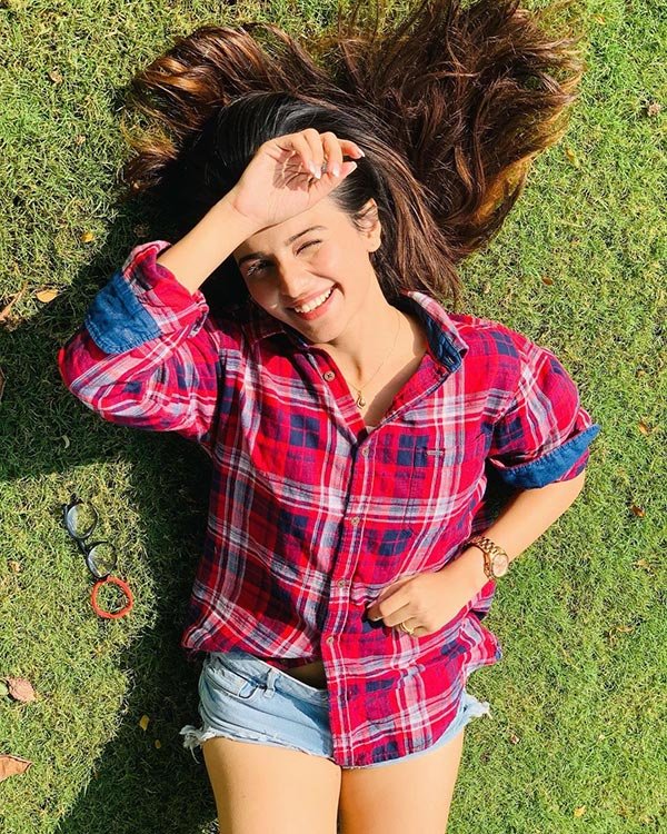 Mahima Makwana antim flesh actress