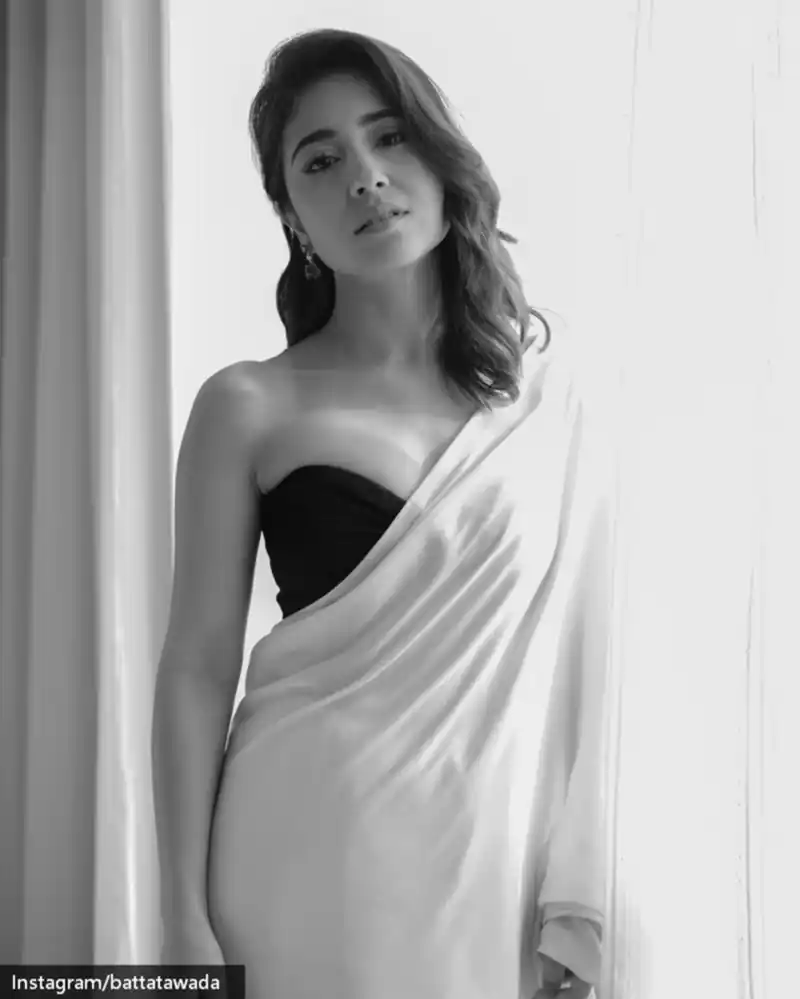 shweta tripathi saree mirzapur actress 5